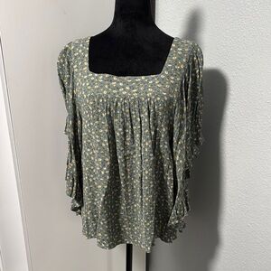 Daytrip Green Floral Square Neck Blouse